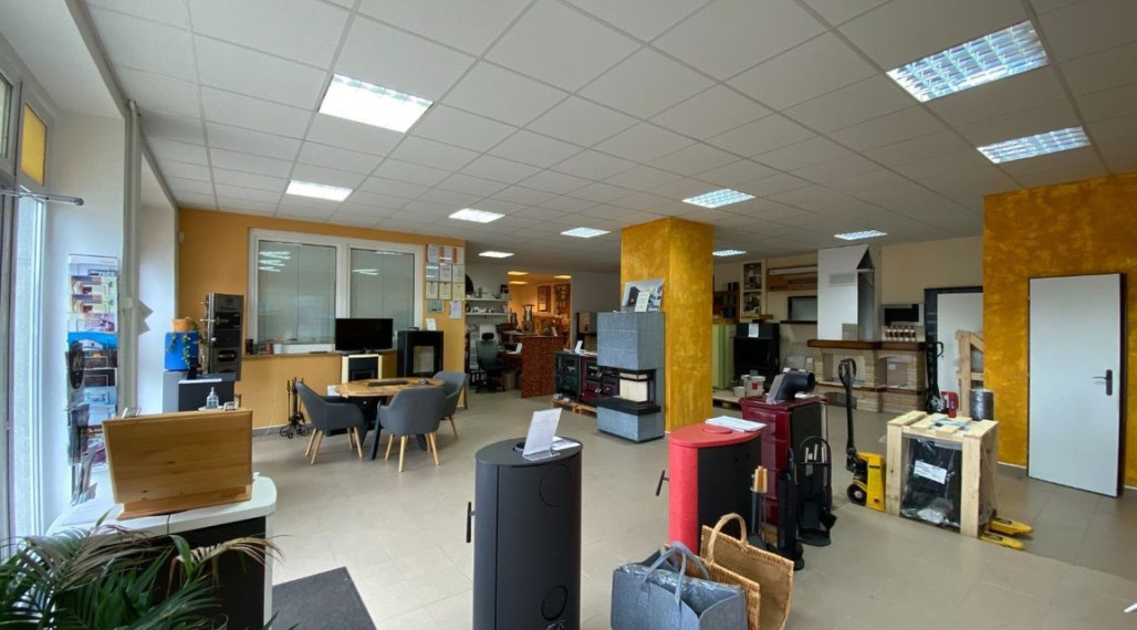 Obchodné priestory, Trenčín, Zámostie