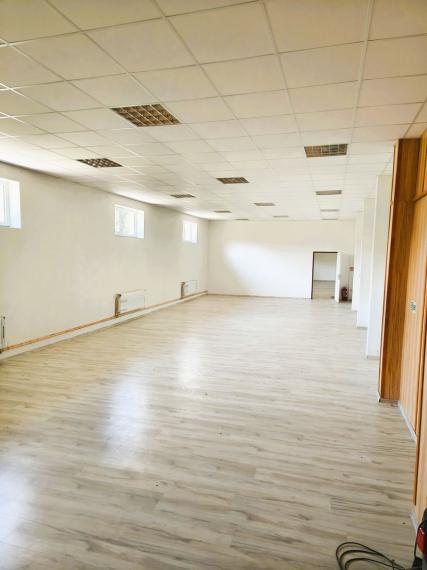 Prenájom komerčného priestoru 236 m² – Dúbravka