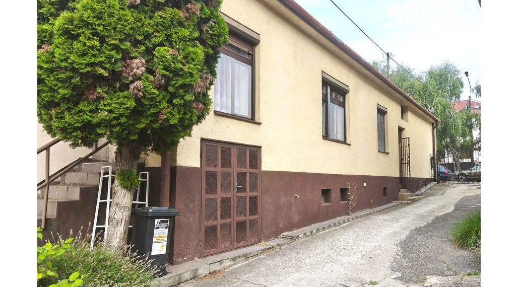 Na predaj - 4-izbový rodinný dom, ul. Alstrova, Bratislava III TOP