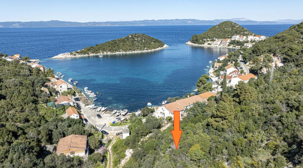 Atraktívny pozemok pri mori s rozlohou 5 107 m² – Lastovo, Zaklopatica