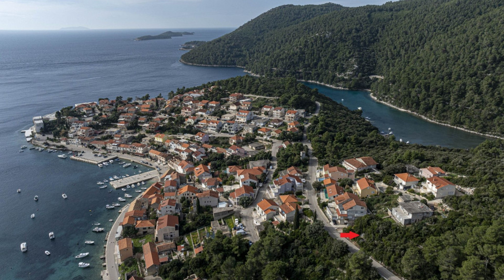 Slnečný pozemok len kúsok od pláže – ideálny pre apartmánový dom