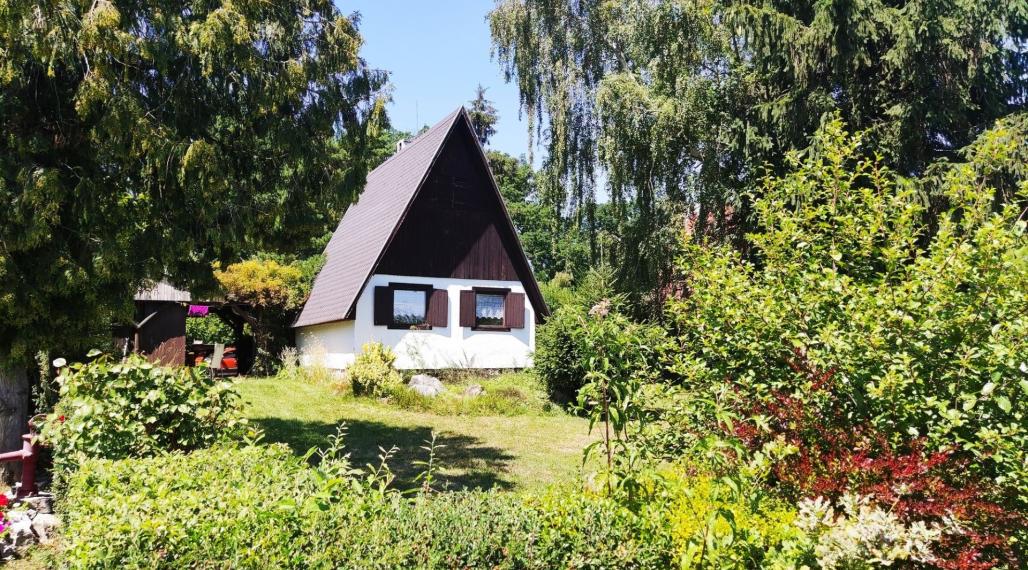 Chata v nádhernom prostredí iba 12 km od Malaciek