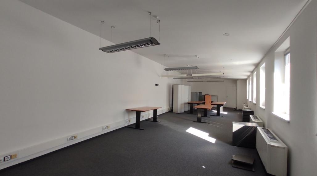 Kancelársky celok v reprezentatívnom historickom objekte v centre, 193,8 m2