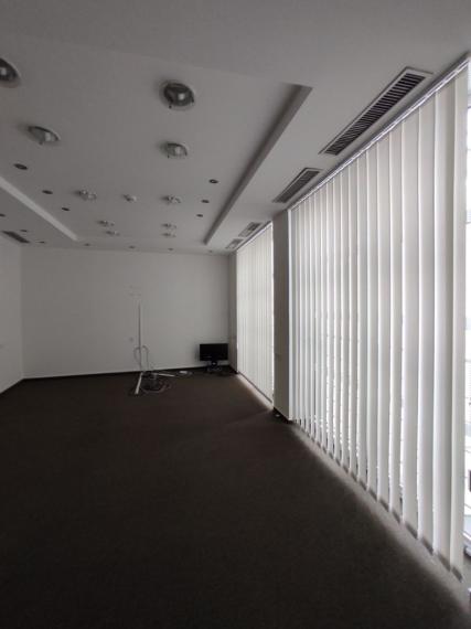 Kancelárie 15-60m2, s možnosťou zasadačky, roh Obchodnej a Hurbanovho Námestia, BAI