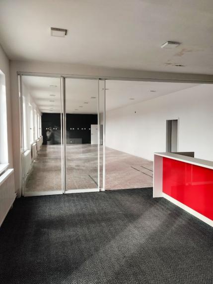 Samostatný oplotený objekt 2100 m2 Devínska Nová Ves