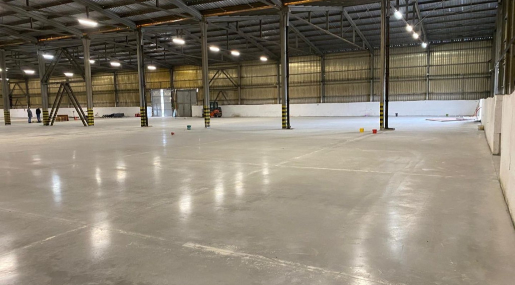 Skladová hala 3900 m2 na prenájom Trnava, Zavar