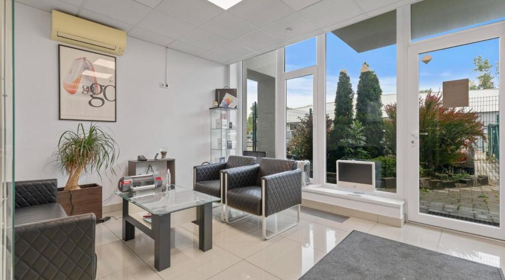 Administratívne priestory + 6x parking na prenájom, 154,40m2, Žabí Majer - Bratislava III