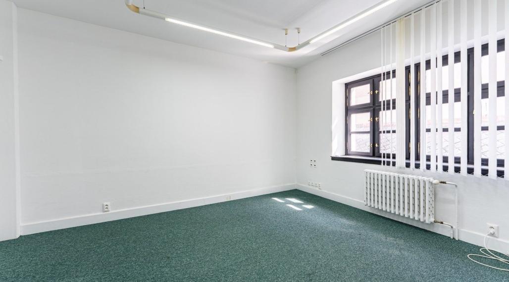 Priestory na pešej zóne v krásnej historickej budove, Michalská ulica-Staré Mesto TOP