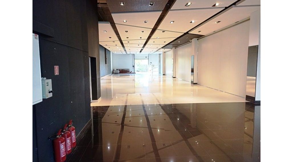 Obchodný priestor 375m² v Golden City na prenájom