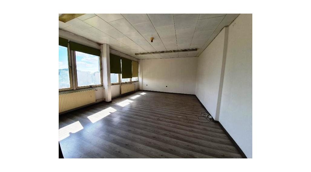 Na prenájom kancelársky priestor na Nádražnej ulici v Ivanke pri Dunaji, 71,2m2