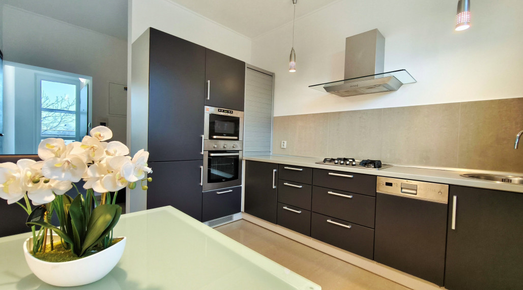 Na predaj - 3i byt, ul. Hradská, Bratislava II TOP