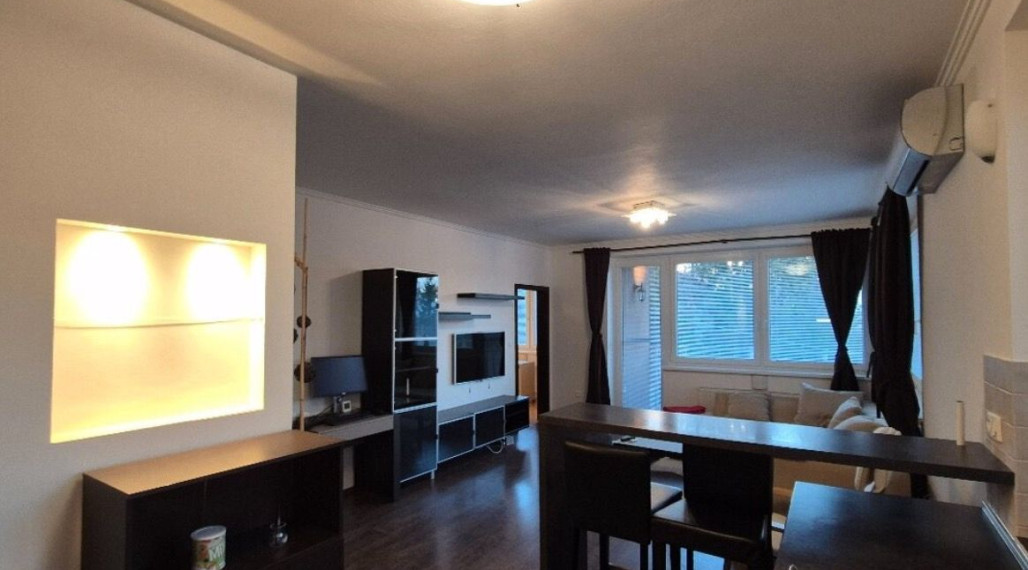 Svetlý 2-izbový byt na prenájom - ul. Uhrova, Bratislava III TOP