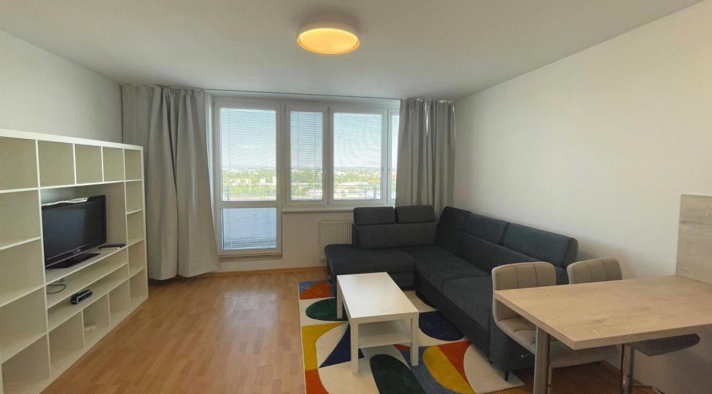 Krásny a svetlý byt na prenájom - ul. Tomášikova, Bratislava III TOP