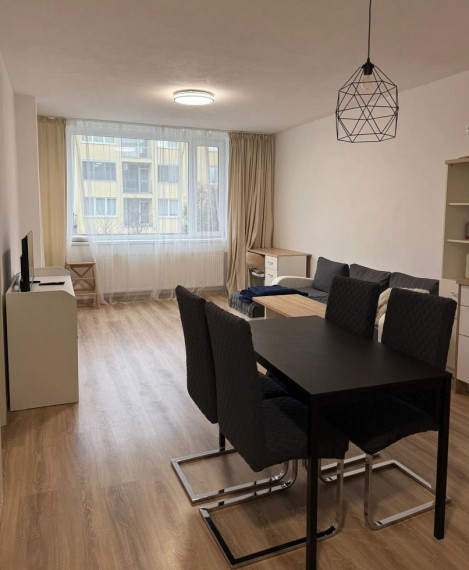 Moderný a kompletne zariadený 2-izbový byt na prenájom - Bratislava IV TOP