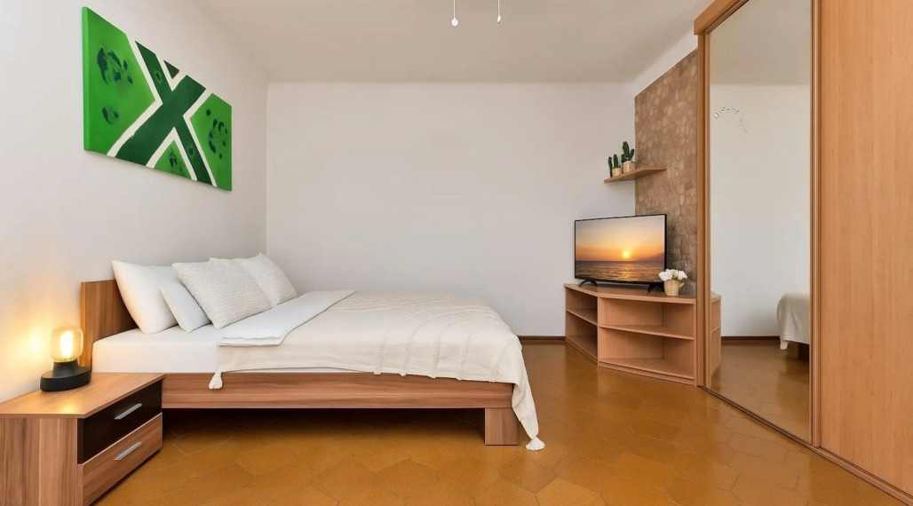 Priestranný 3-izbový byt na predaj - Bratislava I TOP