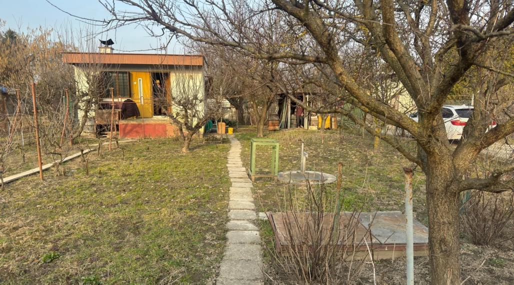 Na predaj chatka v Podunajských Biskupiciach