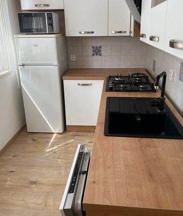 Moderný 2 izbový byt na prenájom, Bratislava V