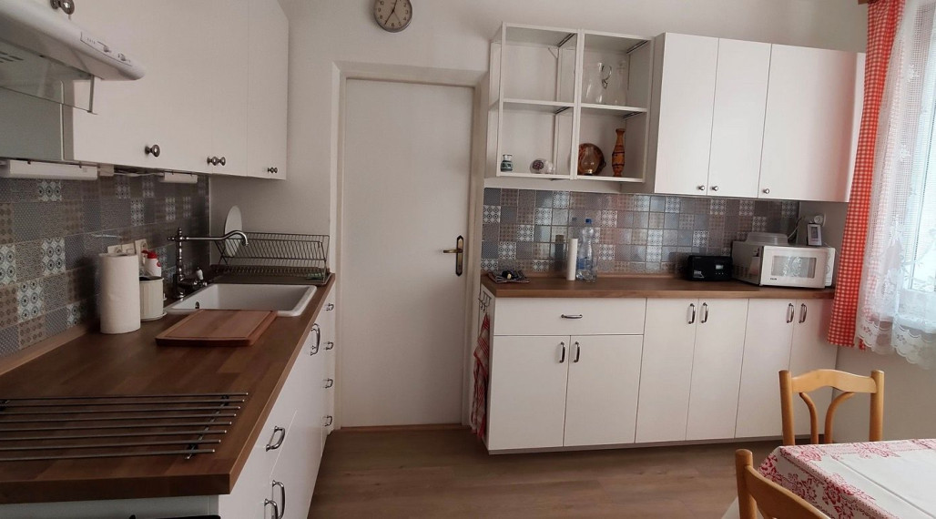 Retro zariadený byt na prenájom, Segnerova ulica -  Bratisalva IV TOP