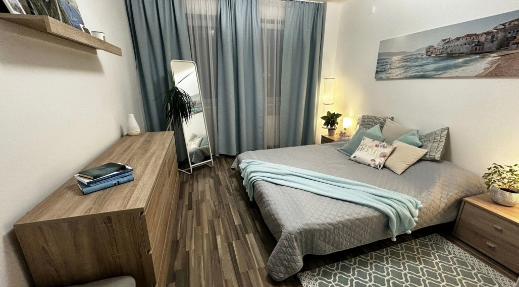 Na prenájom 2 izbový byt s balkónom - ul. Bartoškova, Bratislava III TOP