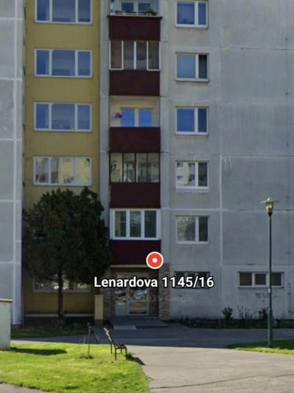 Na predaj čiastočne prerobený 3-izbový byt vo vyhľadávanej lokalite na Lenardovej ul. v Bratislave TOP