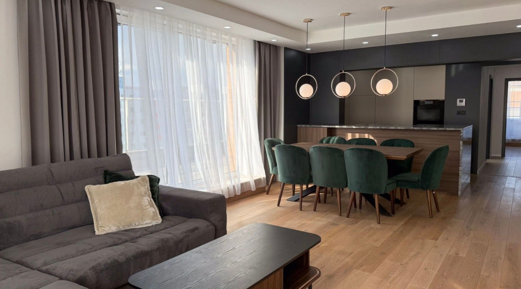 Výnimočný 4-izbový byt s technickou miestnosťou a komorou na predaj,  Bratislava III TOP