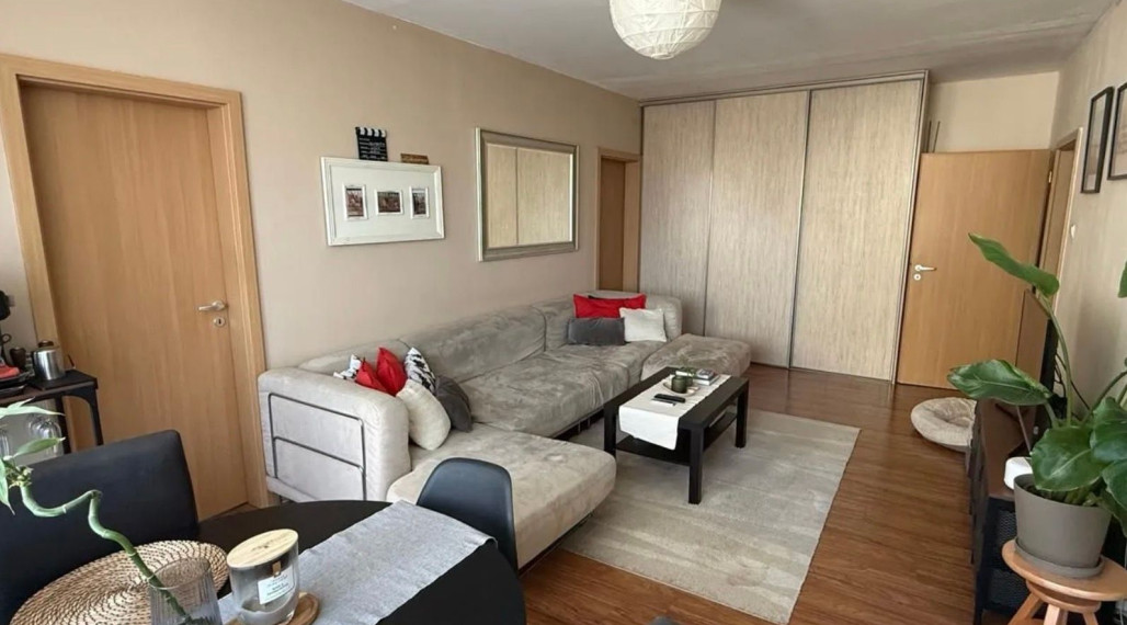 Na prenájom priestranný a svetlý 3-izbový byt v obľúbenej lokalite Bratislava IV TOP