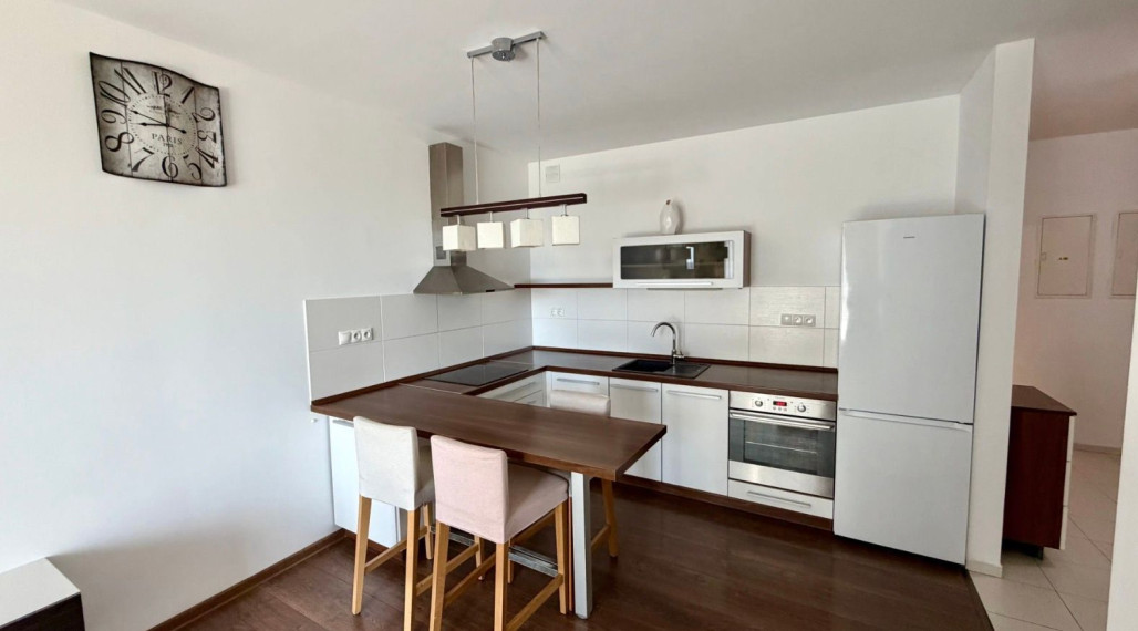 Na dlhodobý prenájom príjemný 2-izbový byt v projekte Vinohradis na Kolibe, Bratislava III TOP 