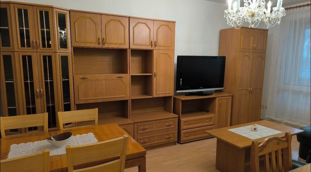 Na prenájom pekný 3-izbový byt o výmere 64 m² - Karlova Ves