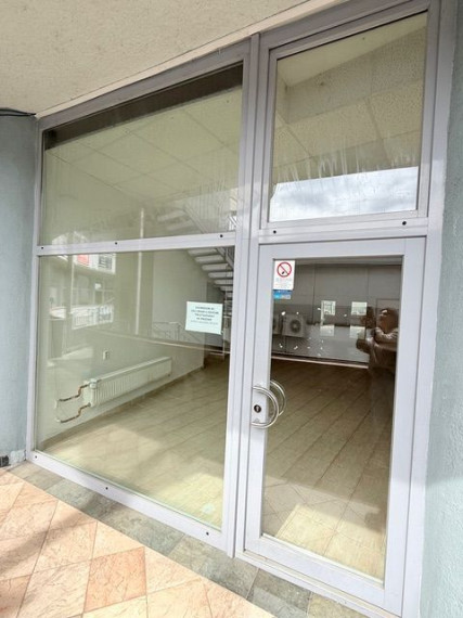 Prenájom obchodných priestorov v top frekventovanej lokalite - Bratislava – Nové Mesto 