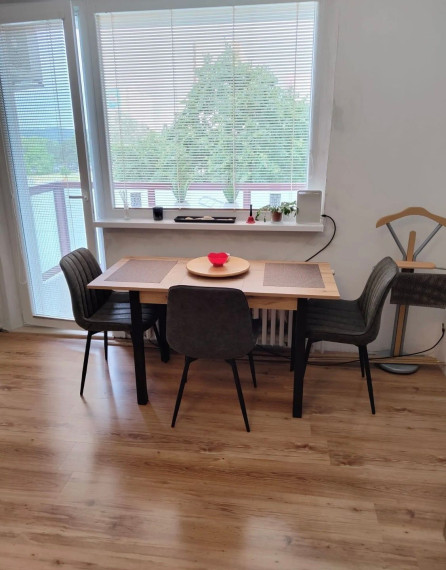 Na prenájom svetlý, kompletne zariadený 1-izbový byt, Bratislava IV TOP