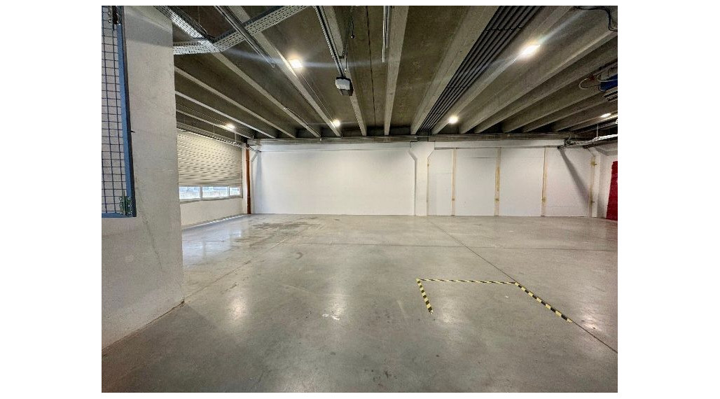 Na prenájom sklady, showroom - predajňa, 190m2, Bratislava III TOP