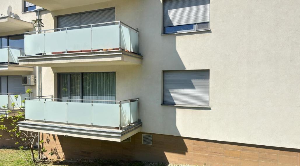 Na predaj priestranný 4 izbový byt 124,93 m² v uzavretom zelenom areáli s ihriskom – Bratislava IV TOP