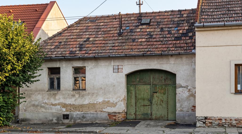Na predaj rodinný dom v pôvodnom stave, vhodný na rekonštrukciu alebo prestavbu TOP