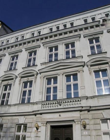 Prenájom kancelárie v historickej budove – Bratislava I, TOP