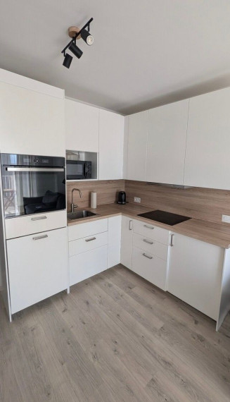 No prenájmu moderne zariadený 2-izbový byt v novostavbe Urban Residence, Bratislava III TOP