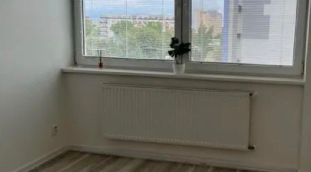 Na predaj 1-izbový byt nachádzajúci sa v obľúbenej lokalite Bratislavy TOP