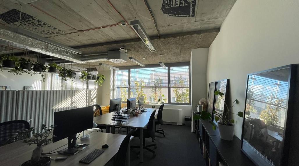 Exkluzívne administratívne priestory 169m2 + 3x PARKING, Mickiewiczova-Staré Mesto