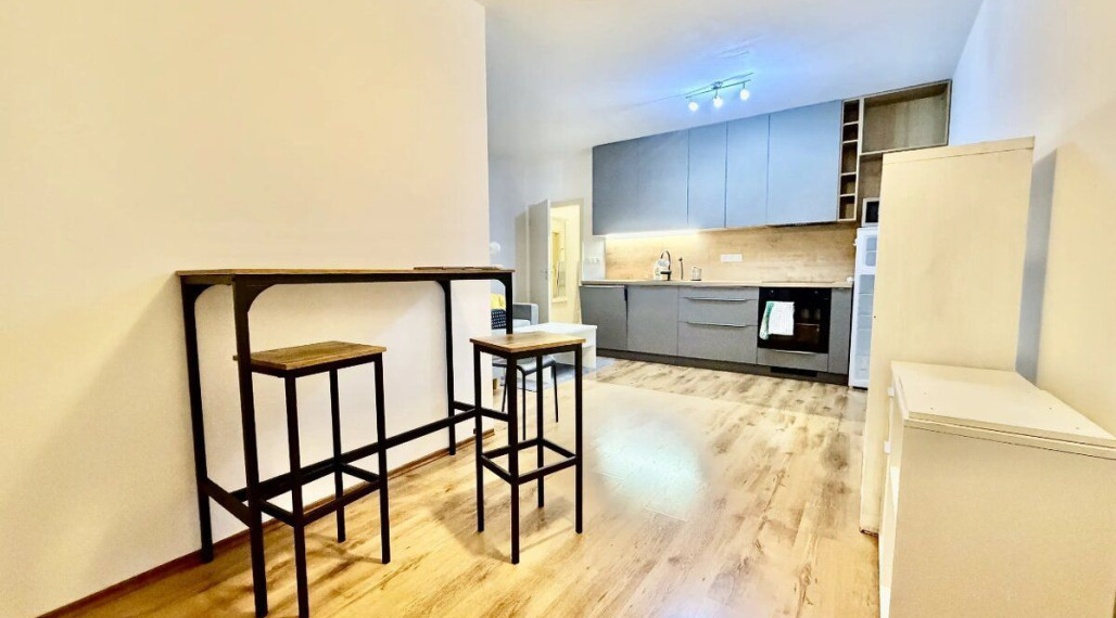 2-izbový klimatizovaný byt s balkónom na prenájom, Bratislava IV TOP