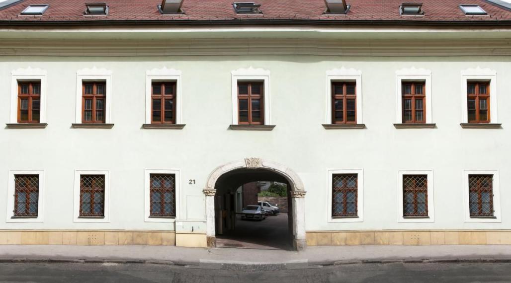 Reprezentatívny kancelársky celok v historickej budove, v centre na Panenskej ulici