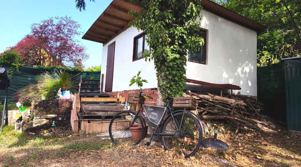 Na predaj záhradná chatka v pokojnej lokalite, Bratislava IV TOP