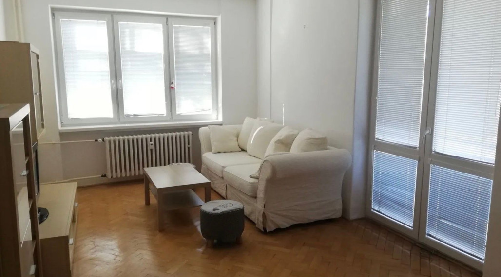 Na prenájom priestranný a slnečný 2-izbový byt na Kyjevskej ulici 