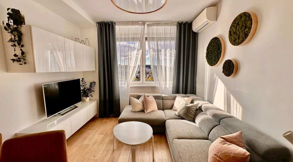 Na prenájom moderný 2-izbový byt s parkovaním – Bratislava, Kramáre TOP
