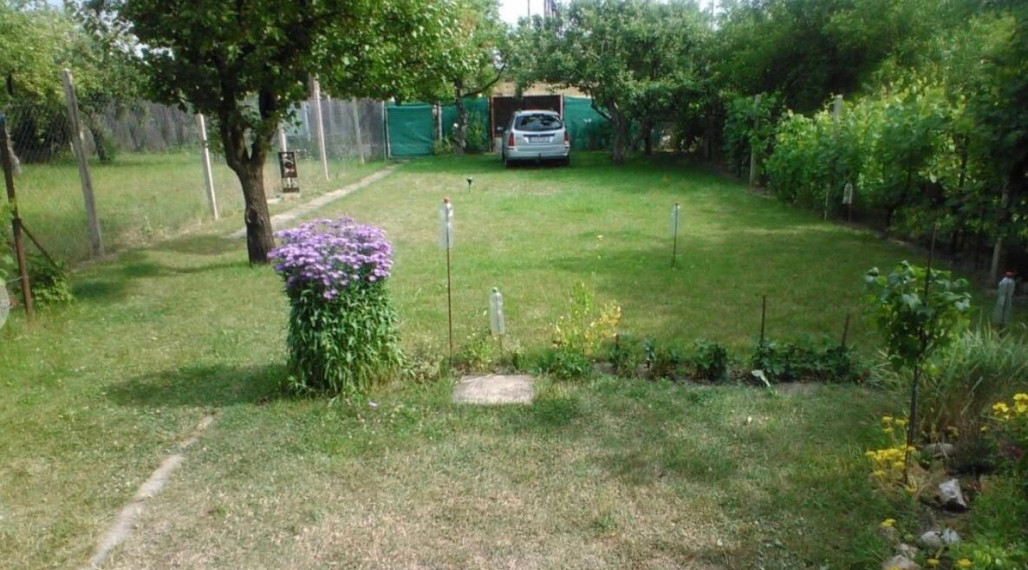 Na predaj záhradná chata vo Vajnoroch 