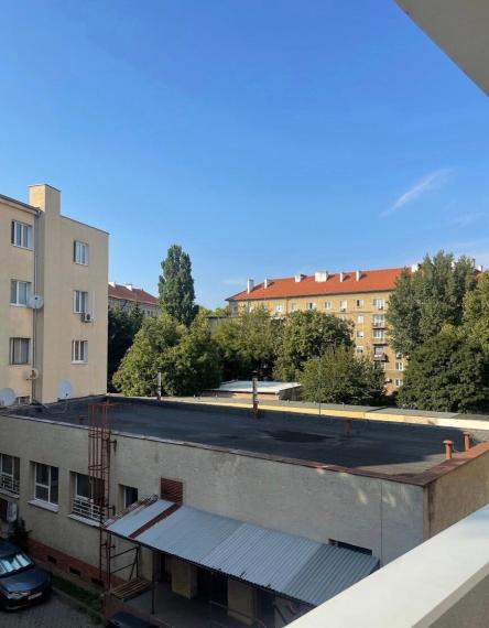 Na predaj svetlý a priestranný 1-izbový byt - Bratislava III TOP