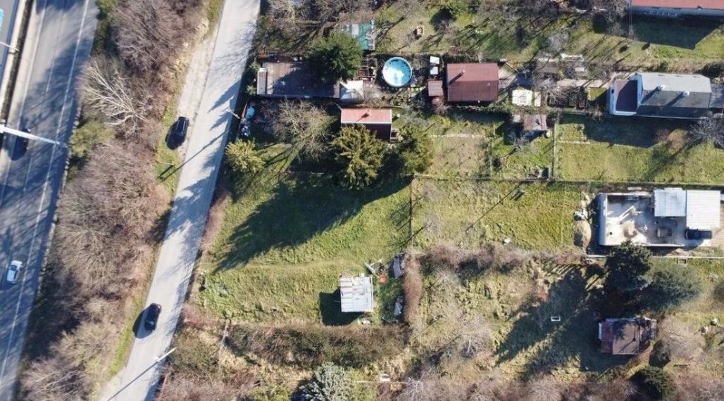 Na predaj investičný stavebný pozemok s projektom polyfunkčnej budovy - Bratislava IV