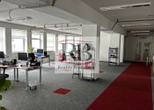 Celok kancelárií v blízkosti Klientskeho centra, Trnavská cesta, 310m2 - fotografia 1