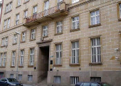 Kancelársky celok v historickej budove centre Bratislavy na Grossligovej ulici, aj s parkovaním, 109,38 m2, 147m2 alebo 169,30 m2 - fotografia 10