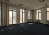 Kancelárske priestory v historickej budove centre Bratislavy na Grossligovej ulici, aj s parkovaním, 109,38 m2, 147m2 alebo 169,30 m2 - fotografia 2