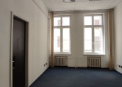 Kancelárske priestory v historickej budove centre Bratislavy na Grossligovej ulici, aj s parkovaním, 109,38 m2, 147m2 alebo 169,30 m2 - fotografia 5