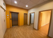 Administratívny priestor na prenájom - Bratislava V - fotografia 7